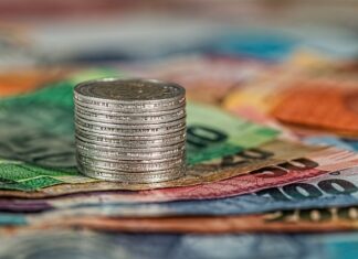 Jaki jest koszt regulacji drzwi zewnętrznych?